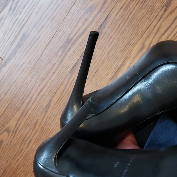 Kendall + Kylie Black Heels - Picture 12 of 12